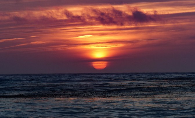 sun-going-down-on-the-horizon