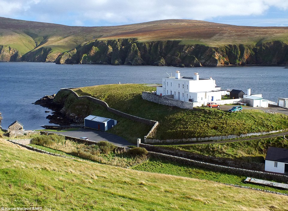 lighthouse hermaness